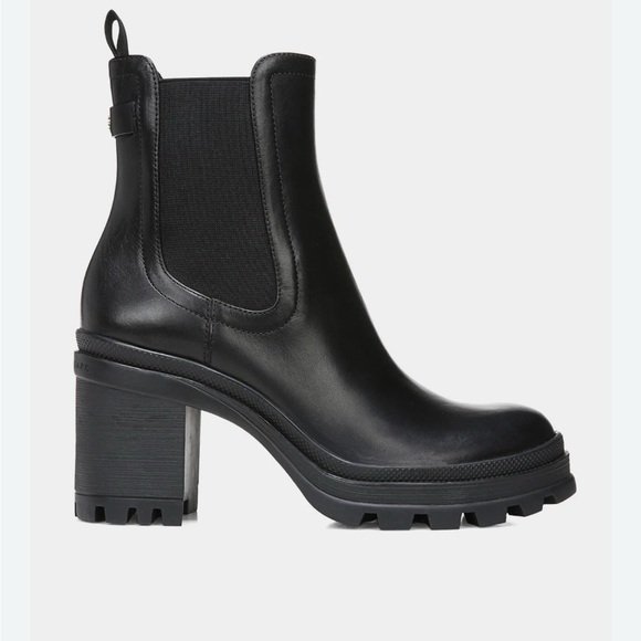Veronica Beard Womens 10.5 Winnie Black Lug Sole Chelsea Boots Water Resistant - Picture 1 of 7